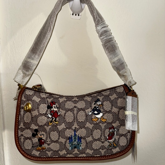 (BRAND NEW) Limited Edition Disney X Coach Swinger Bag - Picture 2 of 4